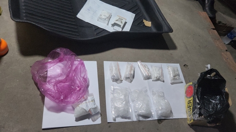 Tang vật thu giữ của đối tượng Võ Văn Hùng. Ảnh Phòng Cảnh sát điều tra tội phạm về ma túy cung cấp.