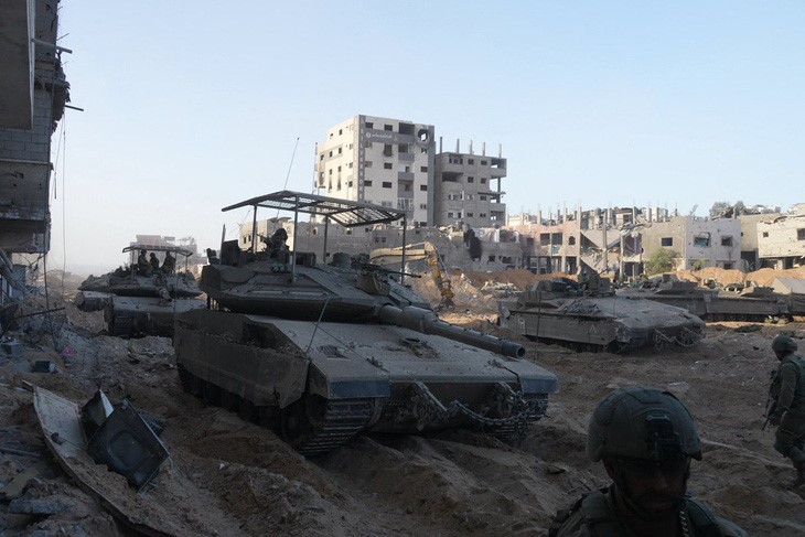 Lực lượng Israel hoạt động tại miền bắc Dải Gaza - Ảnh: AFP