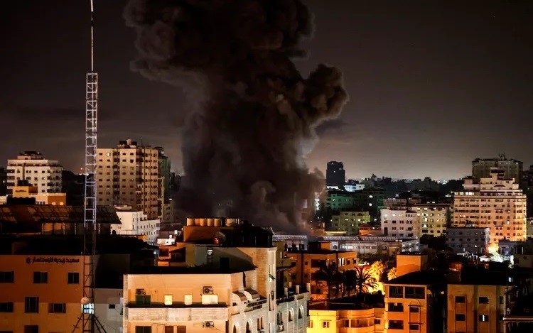 Gaza bị không kích. Ảnh: i24news.