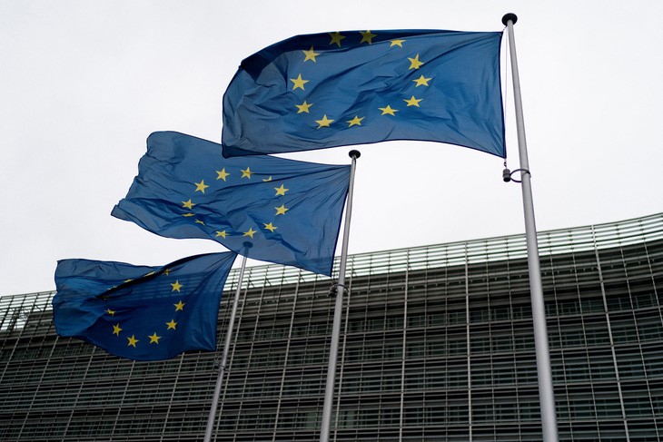 Khuya 8/12, EU đạt bước tiến mới trong việc ban hành đạo luật quản lý AI đầu tiên trên thế giới - Ảnh: AFP