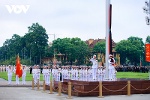 Thiêng liêng nghi thức treo cờ rủ Quốc tang Tổng Bí thư Nguyễn Phú Trọng